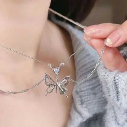 Collane a ciondolo Y2K Crystal Butterfly Collana a sospensione da donna Luce Punk Punk a forma di ciondolo Gioielli Fashion Gioielli Gift 2024 Q240430