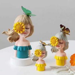 Decorative Objects Figurines Sunflower Girl Sculpture Dressing Table Crafts Statue Sculpture Birthday Gift Room Decoration Accessories Modern Fashion T240505