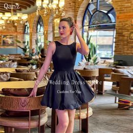 Party Dresses Qanz Modern Black Homecoming O Neck Short A Line Sexy Mini Backless Graduation Dress Vestidos De Noche Elegantes 2024