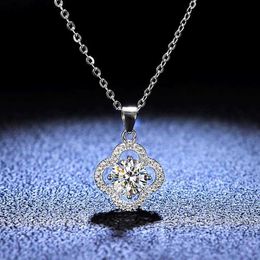 Necklaces Strands Strings Sterling 1 Mosan Diamond Necklace Womens Fashion Clover Flower New Sier Pendant Clavicle Chain