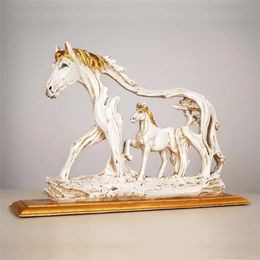 Horse Sculpture Resin Indian Galloping Statue Home Decoration Desktop Animal Figurines 240427