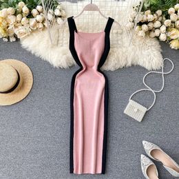 Chic Sexy Sleeveless Bodycon Dress Tight Elastic Knit Wrap Elegant Vestidos Vintage V Neck Summer Women French Fashion Sundress 240426