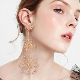 Dangle Earrings 2024 Vintage Metal Flower For Women Party Holiday Jewellery Accessories