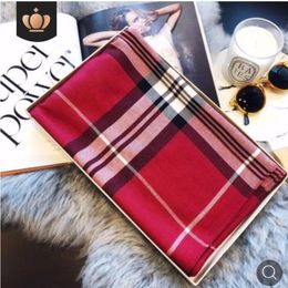 2021 New Classic British Plaid Cotton Ladies High Quality Women Cashmere Scarf For Women Autumn And Winter Shawl Dualuse hynh3521904