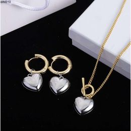 Ins Style Heart Pendant Necklace Popular Designer Necklaces Gold Chain for Women Jewellery Accessories Selected Lovers Gifts Yil5