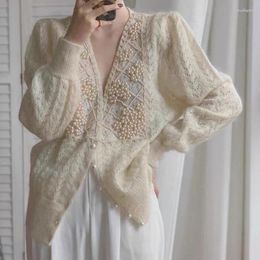 Women's Knits Fashion V-neck Pearl Inlaid White Cardigan Designer Sweater Jacket Women Spring Autumn Elegant Loose Hollow Out Crochet Top
