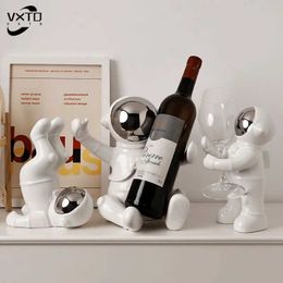 Decorative Objects Figurines Nordic Ceramic Astronaut Wine Rack Handmade Bar Accessories Wine Holder Animal Sculpture Figurine Home Decor Gift T240505