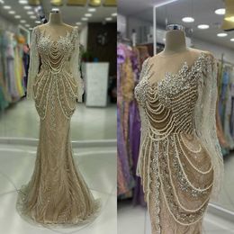 Vestidos de noiva de luxo Crystal Pearls Sereia vestidos de noiva lantejas