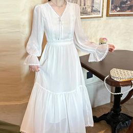 Casual Dresses Elegant Spring White Chiffon Holiday Beach Midi Dress Vintage Women V Neck Flare Sleeve Lace Patchwork Sweet Prom