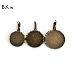BoYuTe 50Pcs Antique Bronze Round 8 10 12 14 16 18 20 25MM Cabochon Base Setting Clip Earring Blank Tray Diy Jewelry Findings3130821