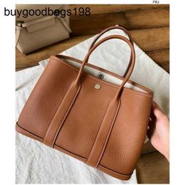 Designer Garden Party Bags Bag 2024 New Fashion Leather Womens Large Capacity Bucket One Shoulder Portable Tote Bridal Have Logo