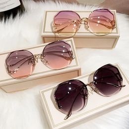 2023 Borderless Trimmed Fashionable Sunglasse UV Protection Irregular Round Oversized Sunglasses Ocean Lense SunGlasses 240425
