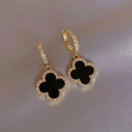 Designer Earrings Four-leaf Clover Earrings for Women Senior Classic Small Fragrant Wind Earrings 18k Gold Light Luxury Flash Mens Earrings