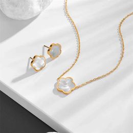 Wedding Jewelry Sets Five Leaf Flower Plant Stainless Steel New Design Shell Necklace/Earring Set Creative Temperament Waterproof Clover Gift H240504