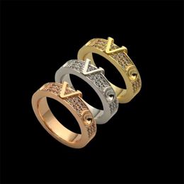 2022 New Luxury V Full Diamond Ring High Quality Stainless Steel Ring For Men & Women Fashion Couples 18K Gold Plated Jewelry 2348