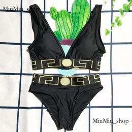 Designer Women's Two-piece Bikini with Alphabet Summer Beach Swimsuit One-piece Woman Swimwear 747