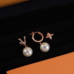 Flowers Letter Earrings Fashion Pearl Charm earrings designer silver letter earrings for Woman 925 silver needle earrings