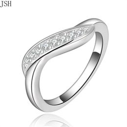 Cluster Rings Whosale price best Beautiful 925 silver Ring crystal ring noble fashion Wedding women Lady Jewellery CZ Zircon H240504