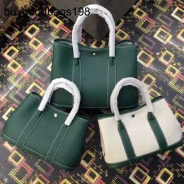 Designer Garden Party Bags 2024 New Bag Tote Leather Lady Lychee Grain Top Layer Cowhide Fashion Hand Have Logo