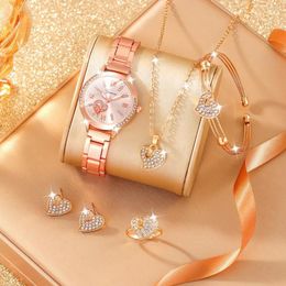 Wristwatches 6Pcs Ladies Fashion Simple Designer Star Roman Rhinestone Steel Band Quartz Watch Luxury Pearl Set