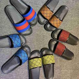 scarpe designer cursori designer per donne sandali in gomma spiace pannelli traspiranti scarpe da fondo sottile sandalo multicolore multipli st9656088