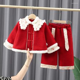 Clothing Sets Girl's Year Set 2024 Winter Baby Exquisite Embroidered Plush Shawl Chinese Style Tang Lively Cute Warm Trend