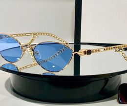 Sunglasses Metal Frame Cat Eye Women With Heart Shaped Charms Fashion Style Lady Eyewear2579426