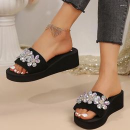 Dress Shoes Womens Slipper Booties Women's Summer Fashion Clip Toe Slope Heel Slippers Flower Decoration Casual Comfortable S Women