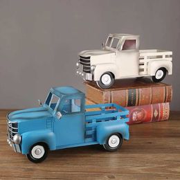 Decorative Objects Figurines Large Size Desk Decoration Metal Figurine ic HandmadeWrought Iron Pickup Truck Model Vintage Tin Car Desktop Ornaments Gift T240505