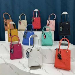 Luxury Designer Handbag 2024 New Winter Popular Letter Texture Mini handbag Fashionable Western Style Crossbody Shoulder Bag Trend mini phone bag