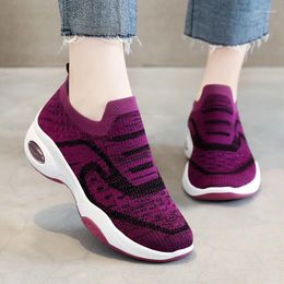 Casual Shoes Sports Style Lightweight Soft Sole Women Running Breathable Mesh Slip-On Loafers Outdoors Sneakers Size 36-41