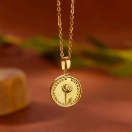 Pendant Necklaces Womens birthday flower necklace gold moonflower pendant necklace 2024 trend stainless steel jewelry necklace free delivery Q240430