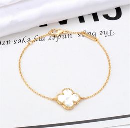 2021 18K Plated Gold Fashion Classic Agate 4Four Leaf Clover Link Bracelets Shell for WomenGirls Valentine039s Mother039s 8465325