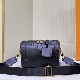 10a moda kabartmalı omuz çantası kadın omuz crossbody çanta çanta çanta çanta çantası gerçek açık klasik yastık deri mektup debriyajı zi qqxn