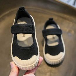 Sneakers Childrens canvas shoes girls boys babies casual shoes lightweight comfortable soft solid color boys girls sports shoes childrens flat shoes Q240506