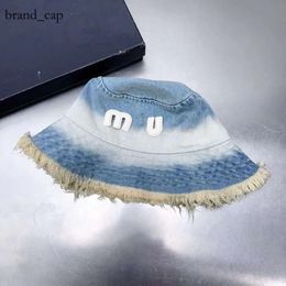 MUI MUI Hat Wide Brim Hats Luxurious Designer Miui Bucket Hat Hand-Washed Bucket Hat A Trendy Summer Hat That Can Be Worn By Both Men And Women. 5543