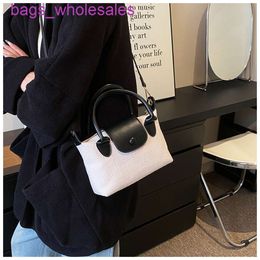 95% Off and Crossbody Bag 2024 New High-end Texture Large Capacity Shoulder Fashionable Versatile Small BagsUVGC