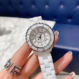 Xiaoxiangfeng Classic J12 Ceramic Fashion Mens and Womens Quartz Cauts Watch 520 GI 399815