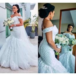 Koronkowa syrena ślubna wspaniałe sukienki suknia ślubna z aplikacji na ramię koralika Kuche pociąg na zamówienie projektant seksowna iluzja vestido de novia