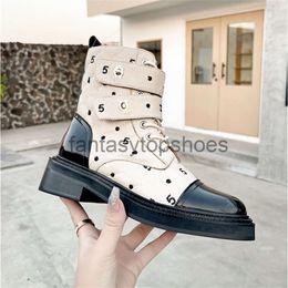 Channeles layer Boots Designer Shoes first 2023 new cowhide high top shoes tied round head thick sole casual fashion shoes tide Martin boots European station 7J46