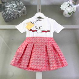 Fashion girls dress suits baby tracksuits Summer kids designer clothes Size 100-150 CM Summer T-shirt and pleated skirt 24April