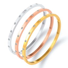 Dignified and elegant design feel bracelet simple love three color Bracelet Diamond Classic clasp couple with cart original bracelets