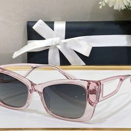 Womens designer rectangular frame sunglasses classic transparent sunglasses stable low key and atmospheric C5430 womens luxurious sunglasses