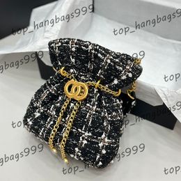 Womens Mini New Enamel Buckle Bucket Bag With Adjustable Elasticity Felt Woolen Fabric Black Gold Chains Handbag Bags Purse Lipstick Card Holder 19cm