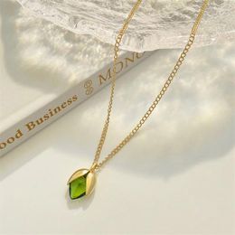 Chains Cute Creative Green Zircon Pistachio Pendant Necklace For Women Luxury Artificial Peridot Gold Plated Jewellery Birthday Gift