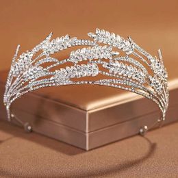 Headbands Wedding Bride Baroque Classic Crown Hair Accessories Elegant and Sweet Women Q240506