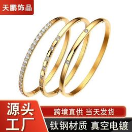 Dignified and elegant design feel bracelet Diamond Bracelet female rose gold buckle diamond with cart original bracelets