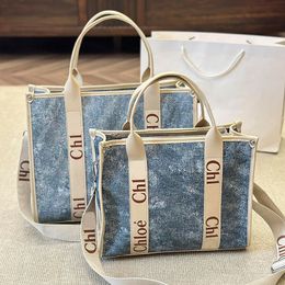 Woody Tote Torba Tasarımcı Çanta Tote Çanta Omuz Çantası Kadın Alışveriş Çantası Büyük Kapasite Seyahat Çantası Moda Çantası Totebag Fermuar Açık Çıkarılabilir Omuz Kayışı