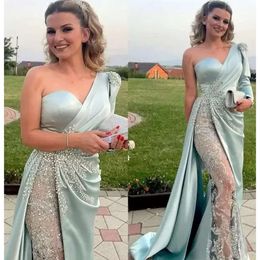 One Shoulder Long aftonklänningar ärmar Designer Beaded paljetter Lace Ruched Crystals Mermaid Side Slit Custom Made Prom Party Gown Plus Size Vestido