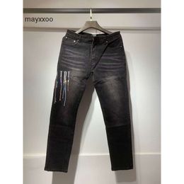 Lila jean amiiris designer jeans mens mode mens höst vinter nya elastiska smala passformar liten fot broderade hål tätt byxor mode 0v7m